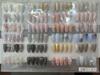 ネイル MoonNail ナナのネイルデザイン