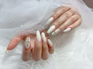 ネイル B·U Nail大宮 長さだし専門店のネイルデザイン