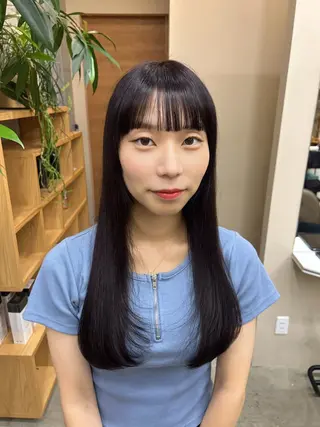 ロング 顔周りレイヤー/ ふわあいりのヘアスタイル