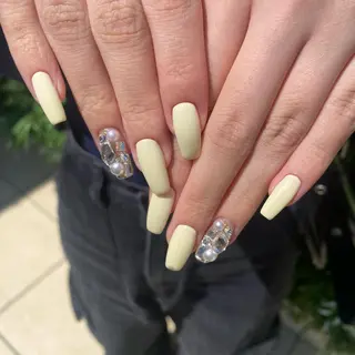 ネイル GRANDEUR やまだゆう🌼のネイルデザイン