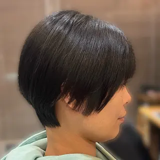 ショート カット 🌸 飯野 舞桜のヘアスタイル