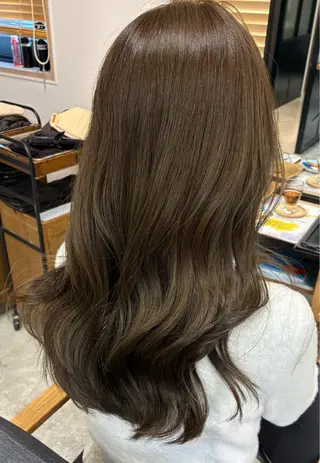ロング カラー Above /yoshimiのヘアスタイル