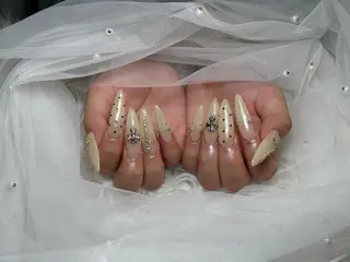 ネイル 🌈 Laule'aのネイルデザイン