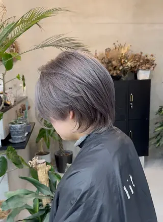 ショート カラー lit 松井乃愛のヘアスタイル