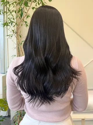 セミロング カラー 角岡 真帆のヘアスタイル