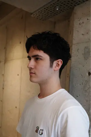 ショート パーマ メンズ 宮崎 恵多のヘアスタイル