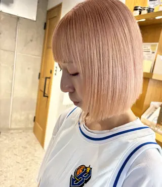 ショート カラー ブリーチカラーレイヤ ーカット🦋annaのヘアスタイル