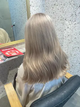 セミロング カラー SHOTO ハイトー ン/ブロンドカラーのヘアスタイル