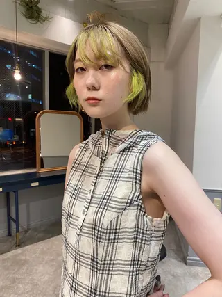 ミディアム カラー 薄暮 マツイ レンのヘアスタイル