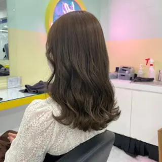 カラー 🪞official FRUITS渋谷🩰のヘアスタイル