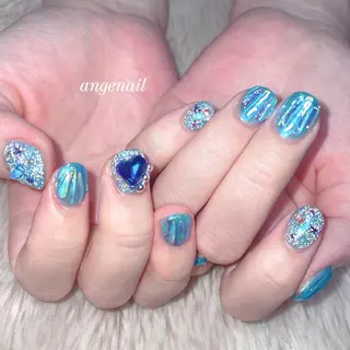 ネイル オーナーネイリスト MAKIのネイルデザイン