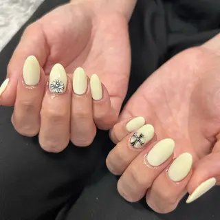 ネイル 石田 明日香のネイルデザイン