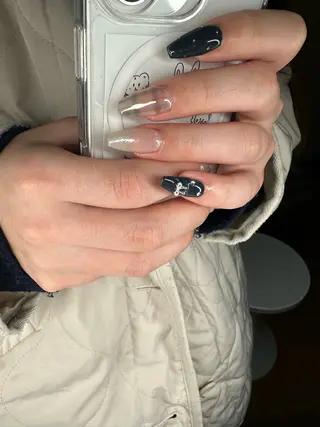 ネイル Sawa ︎︎𓂃⟡.·のネイルデザイン