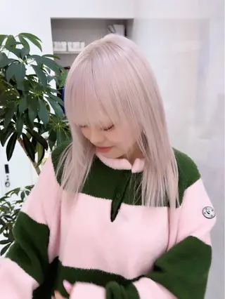 セミロング 🤍ムラ修正ブリーチ 🤍原宿/YUUのヘアスタイル
