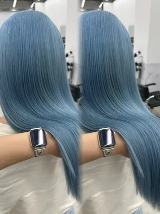 ロング カラー ヘアアレンジ 原宿ハイトーンカラー 🌼みるい🌼のヘアスタイル