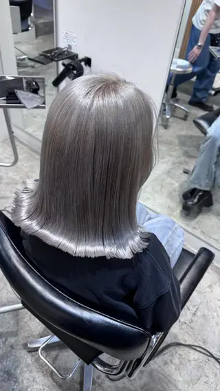 カラー サイレント美容師 アイリィのヘアスタイル