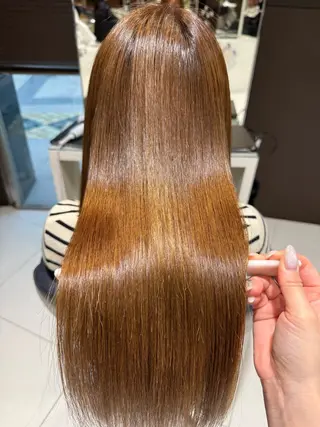 ロング AVANCE emiのヘアスタイル