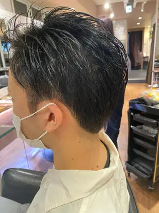 ショート 勝沼 佑季のヘアスタイル