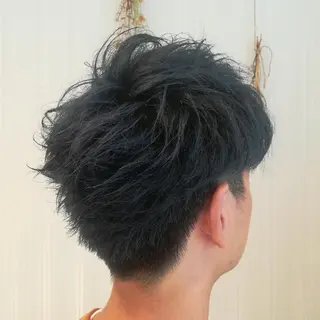 ショート カラー Director金野 麻衣子のヘアスタイル