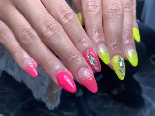 セミロング ネイル ✴︎ Delightのネイルデザイン