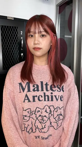 セミロング カラー マツイ モモノのヘアスタイル