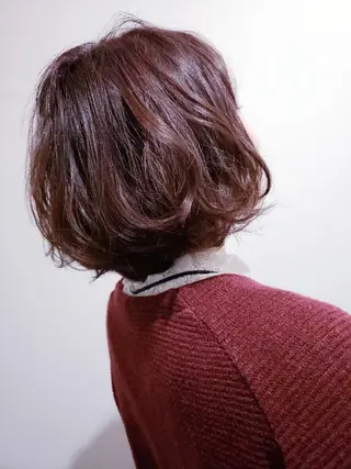 ミディアム パーマ カラー 饒平名 知也のヘアスタイル