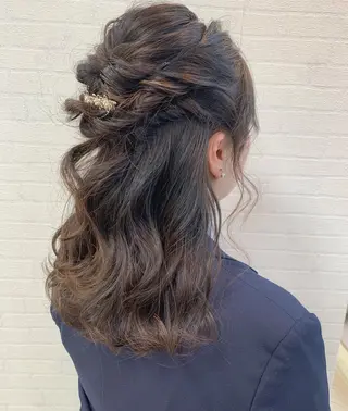 セミロング ヘアアレンジ 立川 奈那子のヘアスタイル