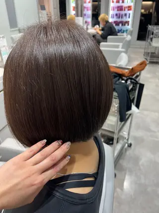 ショート カラー ワダ モエナのヘアスタイル
