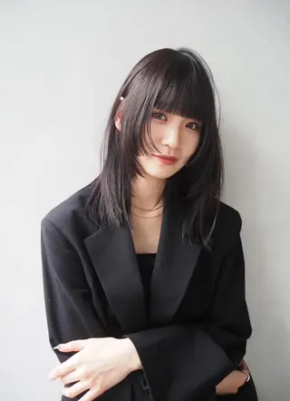 ミディアム カラー パーマ CEINE loqのヘアスタイル