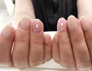 ネイル mano nella manoのネイルデザイン