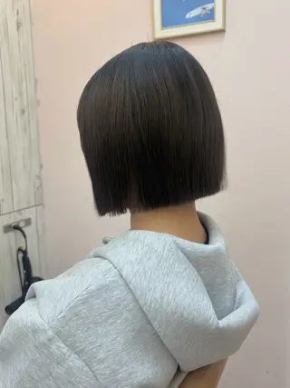 ショート オリーブベージュ/シ ョートボブたまき🧡のヘアスタイル