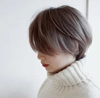 ショート カラー ナガス カズアキのヘアスタイル