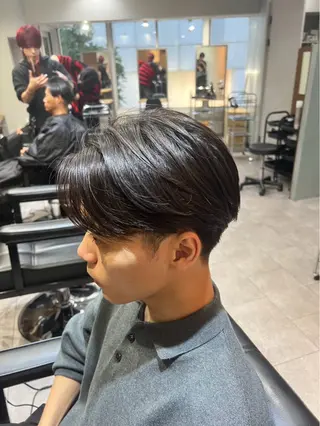 ミディアム ヒナ EXCIAのヘアスタイル