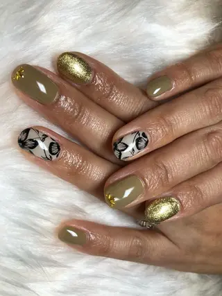 ネイル Li'leaNail AINAのネイルデザイン