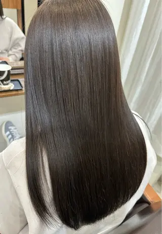 セミロング カラー 🍊髪質改善🍊縮毛 矯正🍊濱野紗奈🍊のヘアスタイル