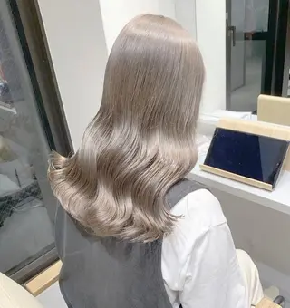 ロング カラー パーマ ヘアアレンジ メンズ キッズ ネイル マツエク・マツパ アイブロウ ブリーチ🌈金崎 江坂駅横すぐのヘアスタイル