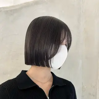 ショート 切りっぱなしボブ/ 艶カラー/綾莉のヘアスタイル