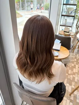 セミロング Lolonois 森ノ宮/RINのヘアスタイル