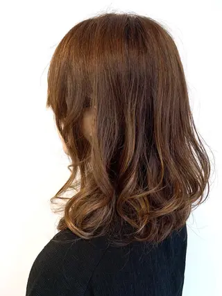 ミディアム カラー 今雪 聡美のヘアスタイル