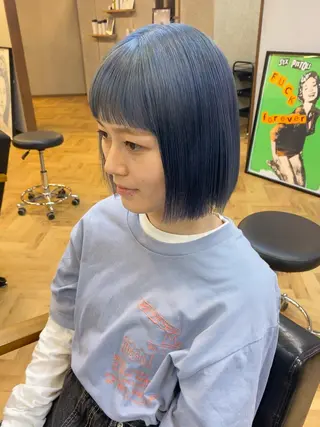 ミディアム デザインカラー/ボブ ブリーチカラー/ユリのヘアスタイル