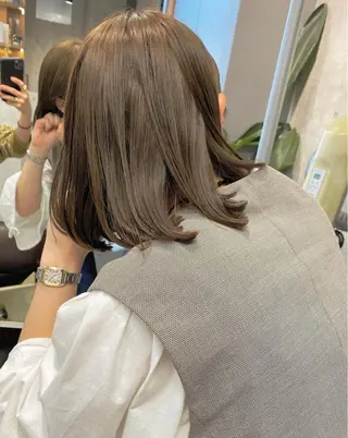 ミディアム 女性のための美容師/ 下北沢/ヨシダモモカのヘアスタイル