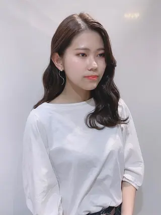 ミディアム カラー ヘアアレンジ 柔らか垢抜けｶﾗｰと ｶｯﾄ🫧ASUKAのヘアスタイル