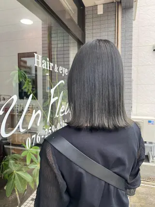 ミディアム 立野 希沙のヘアスタイル