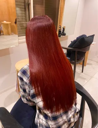 ミディアム 顔周り小顔レイヤー ×ブリーチなしカラーのヘアスタイル