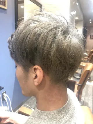 カラー メンズ 髪質改善&ブリーチ 伊勢 祐一郎のヘアスタイル