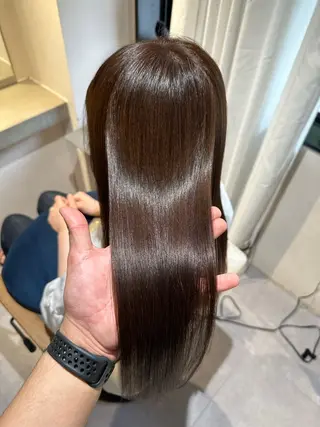 ロング 必ず笑顔で帰っていた だきます！安田祐貴のヘアスタイル