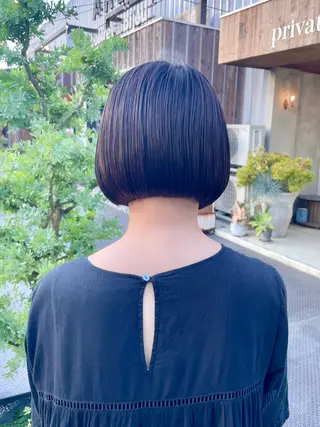 ショート 岡田 恭明のヘアスタイル