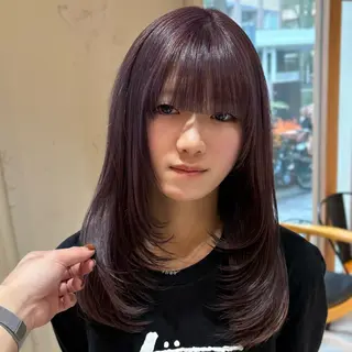 セミロング カラー フェザー/シャドウ/ 酸性ストレートのヘアスタイル