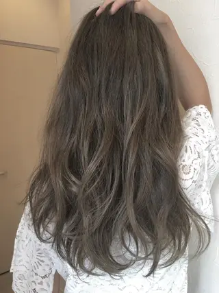 セミロング カラー パーマ ヘアアレンジ IVY villa Suzu.のヘアスタイル