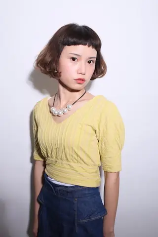 ショート カラー アルファ シェリのヘアスタイル